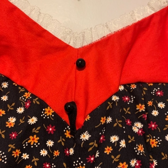 Vintage 70’s - red black - Gunne sax style -
Sleeveless ress size S-M - Picture 3 of 12